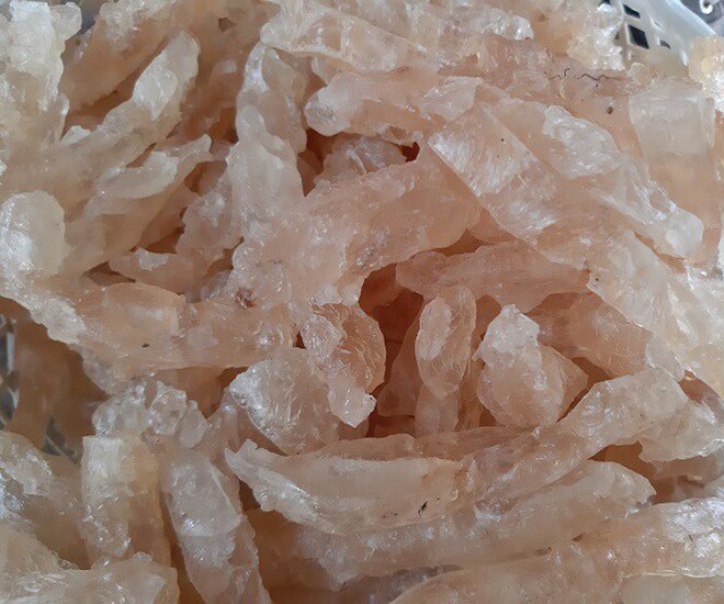 Thứ lấy từ trên cây xuống ví như amp;#34;nhân sâm, thuốc bổamp;#34;, thành đặc sản giải nhiệt mùa hè có giá 300.000 đồng/kg, tốt cho sức khỏe - 1