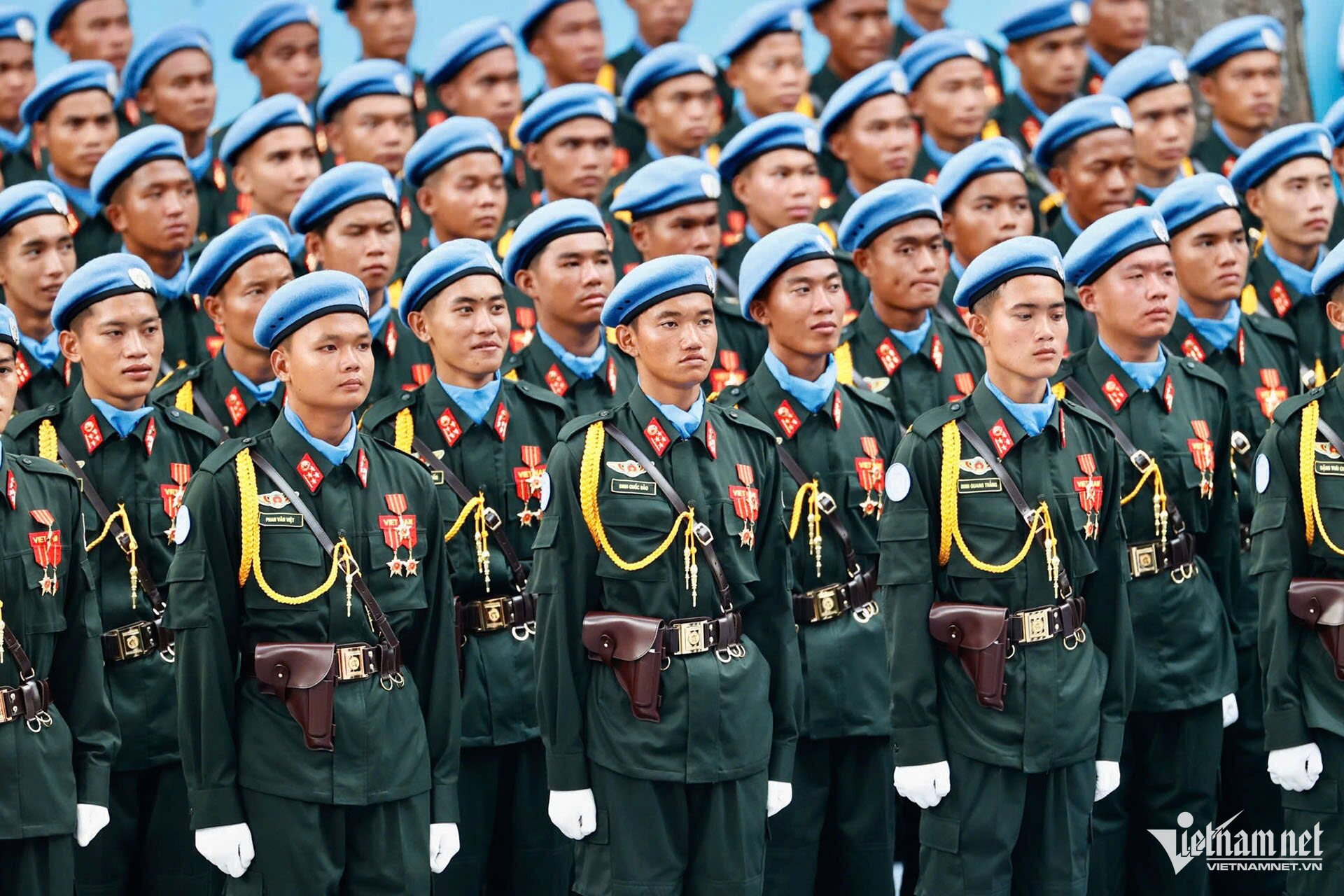 Đoàn diễu binh Quân đội, Công an amp;#34;đi trong vòng tay nhân dânamp;#34; - 44