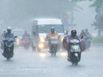Diễn biến mới nhất về vùng áp thấp trên Biển Đông