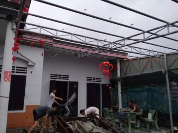 Hai chị em ở Quảng Bình bị lũ cuốn; Lốc xoáy, hơn 30 nhà bị tốc mái tại Hà Tĩnh