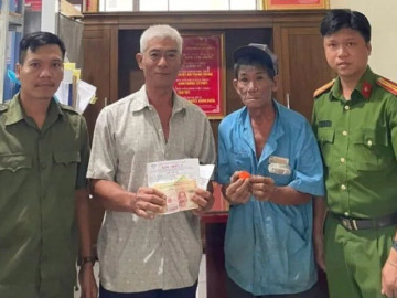 Nhặt được vàng, tiền vội đến công an nhờ trả người đánh rơi