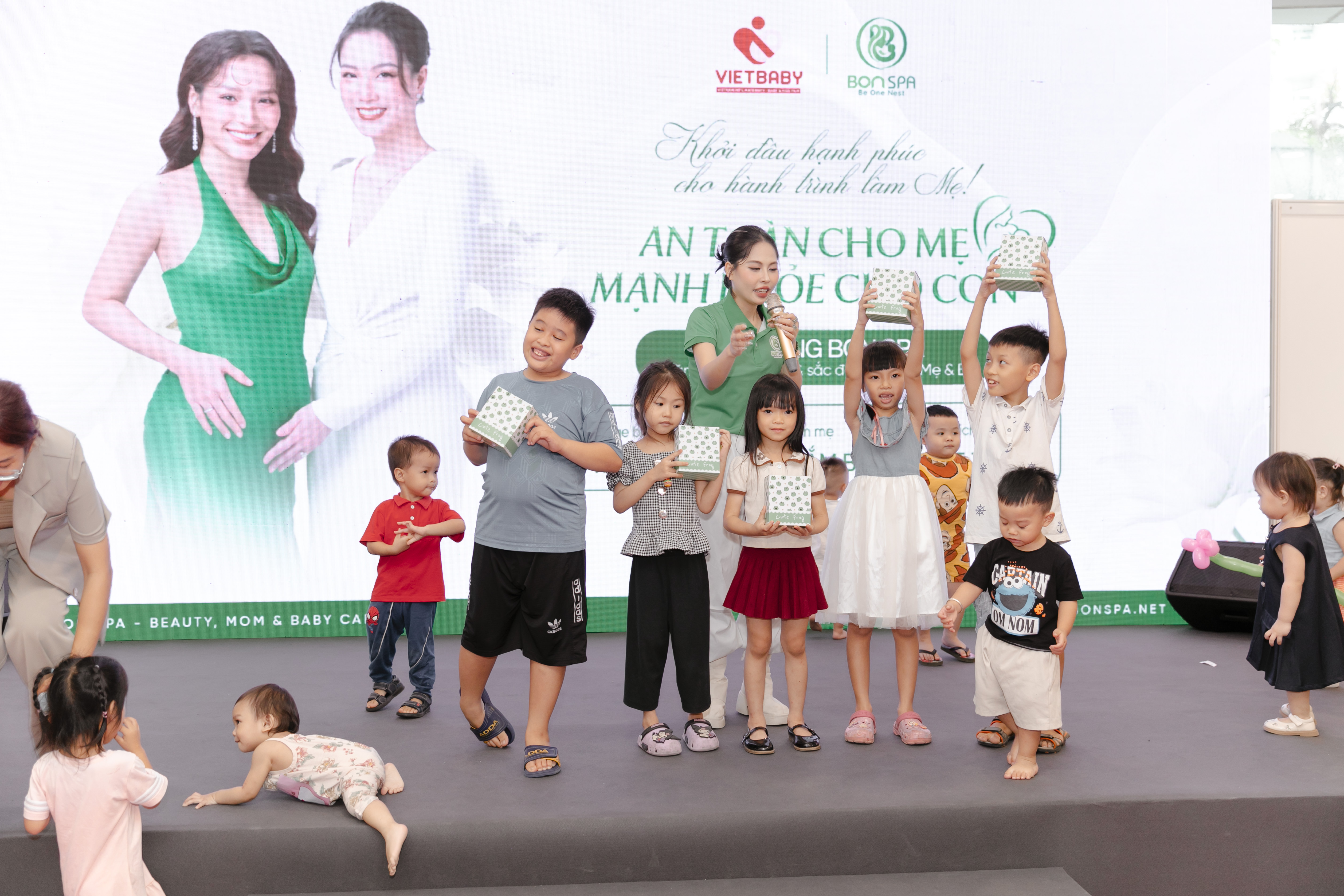 Hơn 28,000 lượt khách tham quan triển lãm VIETBABY HCM 2025 - 2