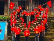 Tin tức - Bản làng biên giới rực rỡ cờ hoa mừng 50 năm thống nhất đất nước