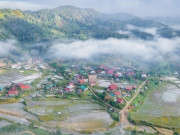 Tin tức - Tỉnh nào một con gà gáy cả ba nước cùng nghe, có đỉnh núi cao được mệnh danh là “nóc nhà” của Tây Nguyên?