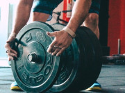 Sức khỏe - Nam thanh niên ở Hà Nội bị tràn khí màng phổi sau khi cố đẩy tạ trong quá trình tập gym