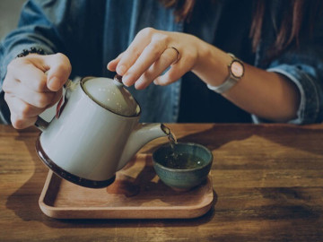 Trà xanh pha với trà đen có tạo nên thần dược trị ho như lời đồn?