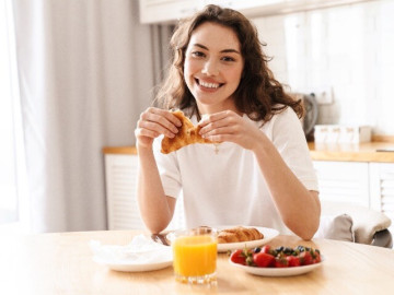 4 vấn đề sức khỏe hay gặp bởi “hội chứng con gái ngoan”, chuyên gia tâm lý chỉ cách tháo gỡ