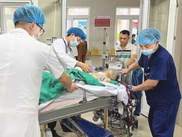 Bé gái 11 tuổi nguy kịch sau cơn sốt kèm nôn, bác sĩ phải mang máy chạy tim phổi vượt hơn 100km để...