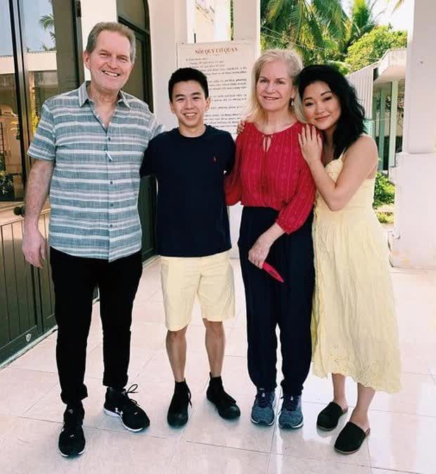 Hai đứa trẻ Việt được nhận nuôi: Cô bé Cần Thơ 4 tháng tuổi nay là ngôi sao Hollywood, có bé trai còn trở thành Phó Thủ tướng - 3