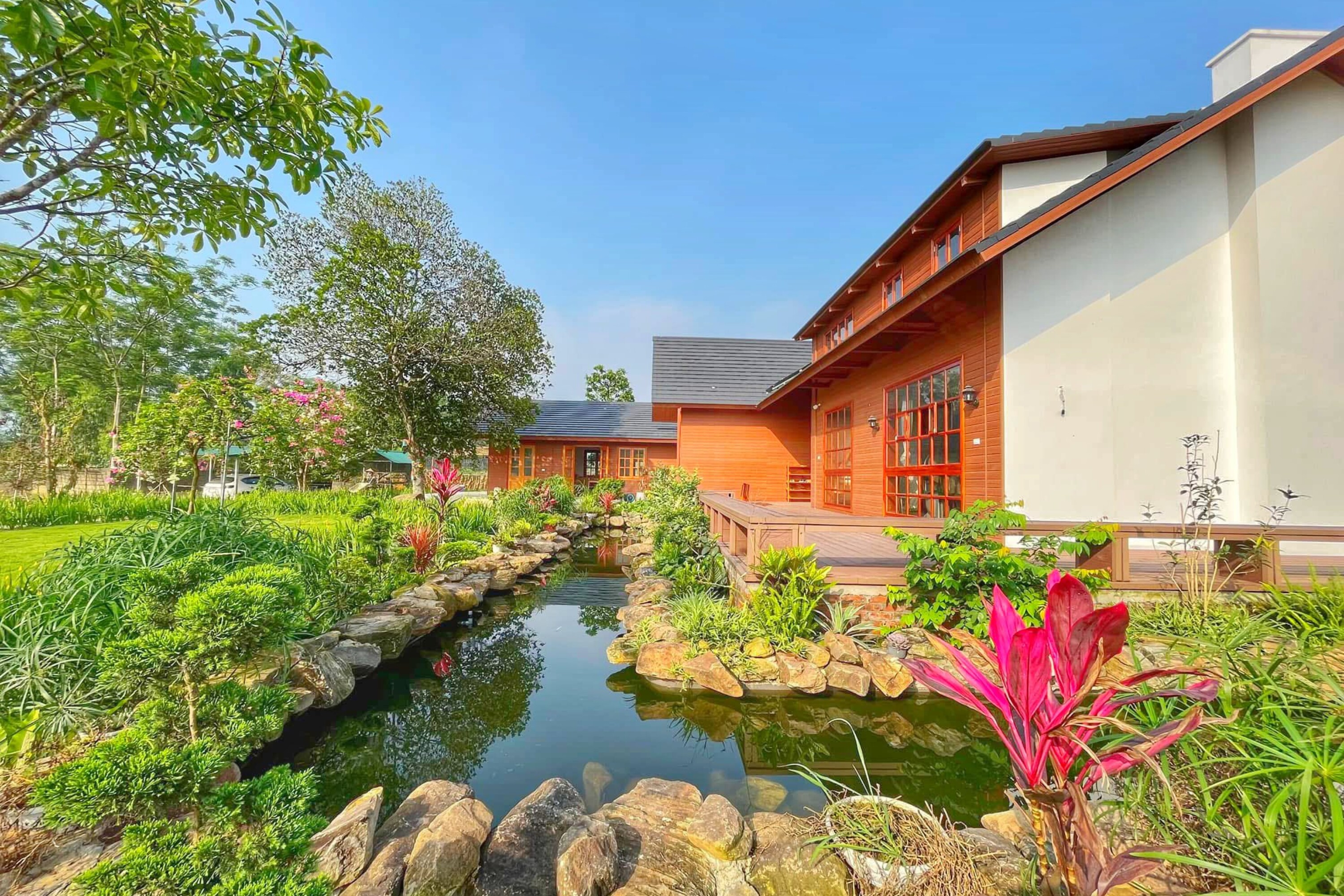 Cô gái 9X Yên Bái bỏ phố về quê, dành 4 năm làm nhà vườn đẹp như tranh - 6