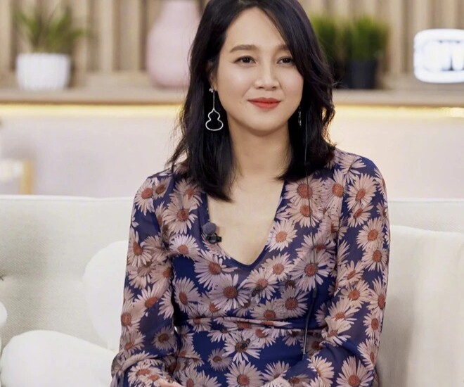 Cố tình cho con gái lưu ban lớp 1 suốt 3 năm vì lý do quá sốc, nữ diễn viên nổi tiếng bị MXH chỉ trích - 1