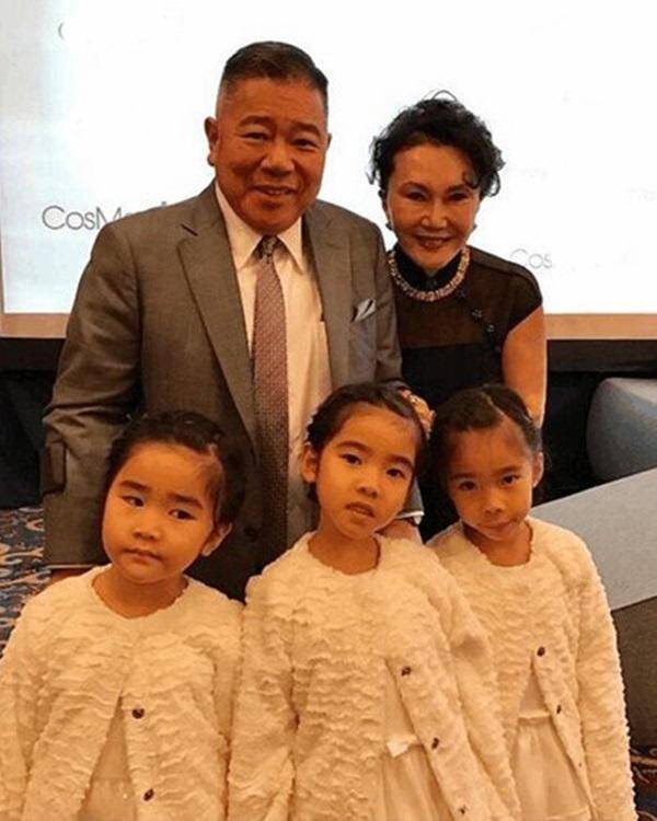 “Đệ nhất mỹ nhân” gả cho tỷ phú tật nguyền hơn 15 tuổi, sinh 3 con gái được chồng tặng siêu du thuyền 1.600 tỷ - 3