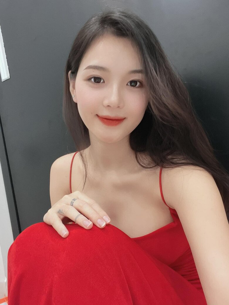 “Hot girl dân tộc” nổi tiếng MXH 10 năm trước nay làm mẹ đơn thân đẹp hút hồn, cứ ra đường là bạn khác giới xin làm quen - 7