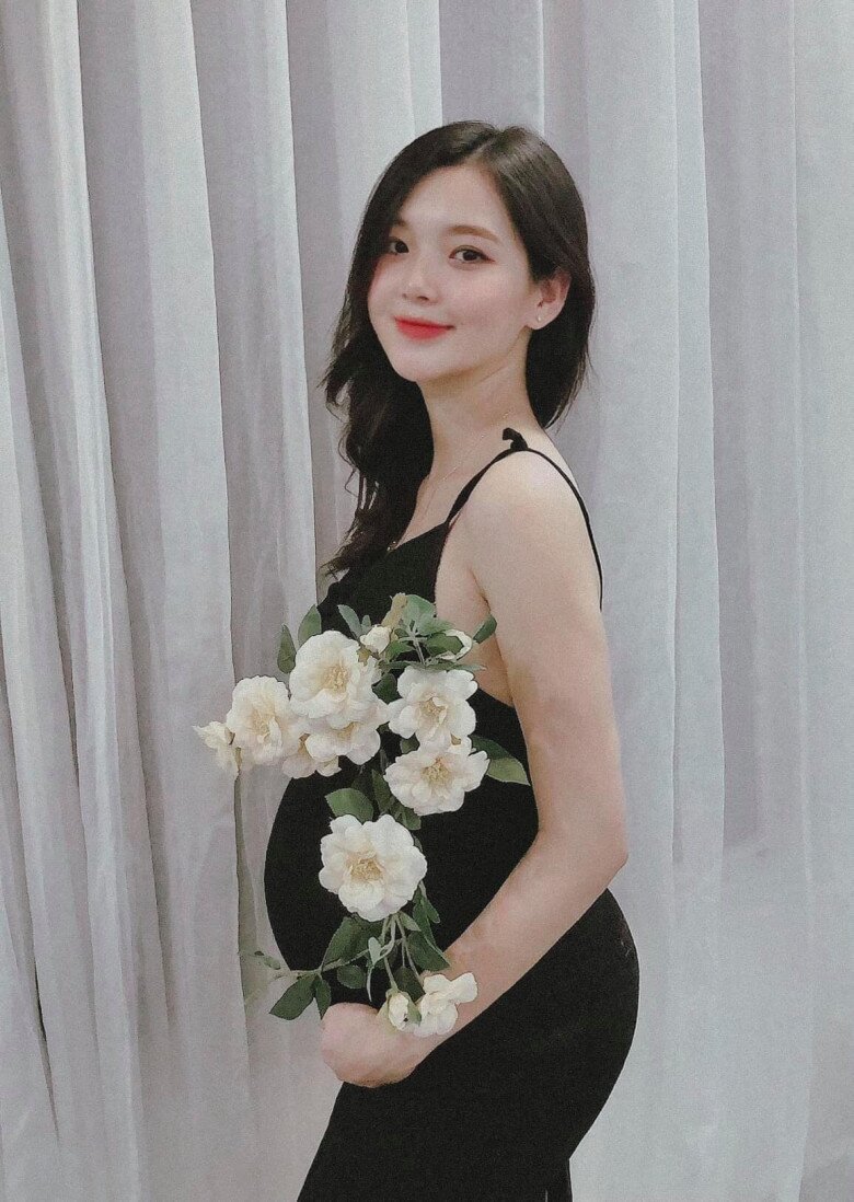 “Hot girl dân tộc” nổi tiếng MXH 10 năm trước nay làm mẹ đơn thân đẹp hút hồn, cứ ra đường là bạn khác giới xin làm quen - 2