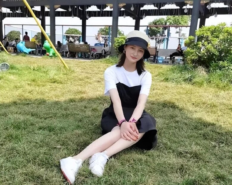 Mỹ nhân 13 năm đẻ sòn sòn 9 đứa con, thuê 6 bảo mẫu, làm mẹ sung sướng trong khu nhà giàu - 8