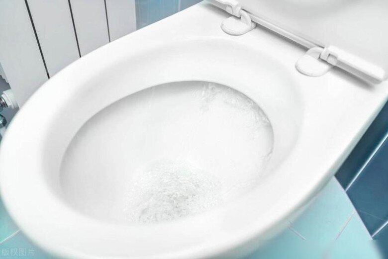 Tại sao ngày càng nhiều người loại bỏ bồn cầu truyền thống? Hóa ra là vì thiết kế mới này - 2