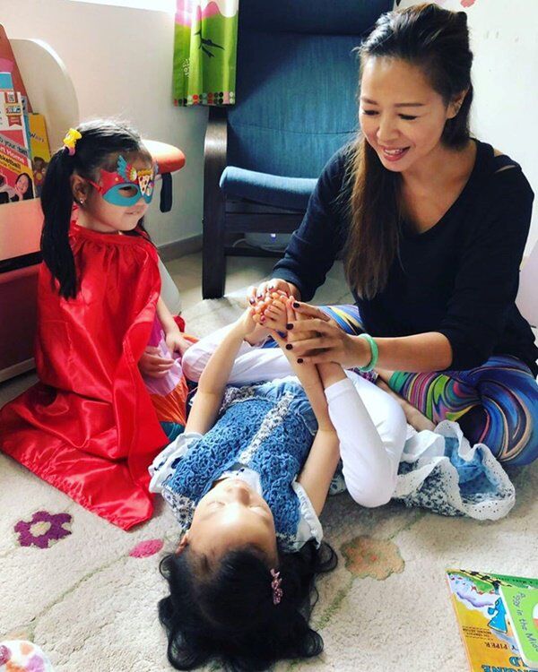 Nữ diễn viên bỏ nghề nuôi con gái thiểu năng, bác sĩ thông báo đứa trẻ không sống đến 2 tuổi và cái kết khó tin - 2