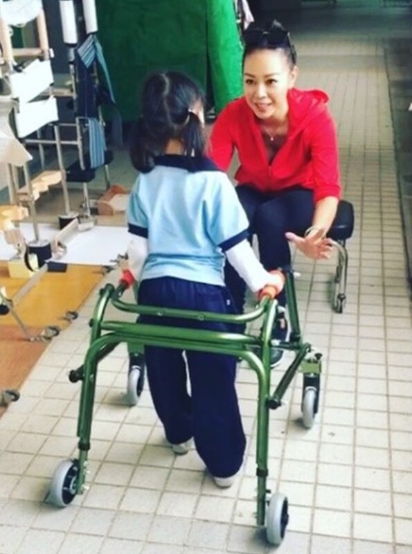 Nữ diễn viên bỏ nghề nuôi con gái thiểu năng, bác sĩ thông báo đứa trẻ không sống đến 2 tuổi và cái kết khó tin - 3