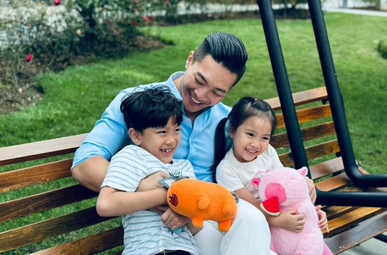 Nữ MC Đài HTV từng phải lui vào hậu trường vì nặng 68kg sau sinh con cho  NSƯT Quốc Cơ, giờ lên sóng lại đẹp ngỡ ngàng - 4