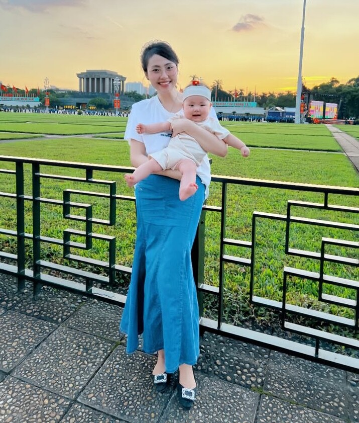 Nữ tiếp viên hàng không gây thương nhớ vì quá đẹp, hé lộ chế độ thai sản amp;#34;khủngamp;#34; của TVHK khi làm mẹ: Ở nhà chăm con 1 tuổi mới đi làm lại - 3