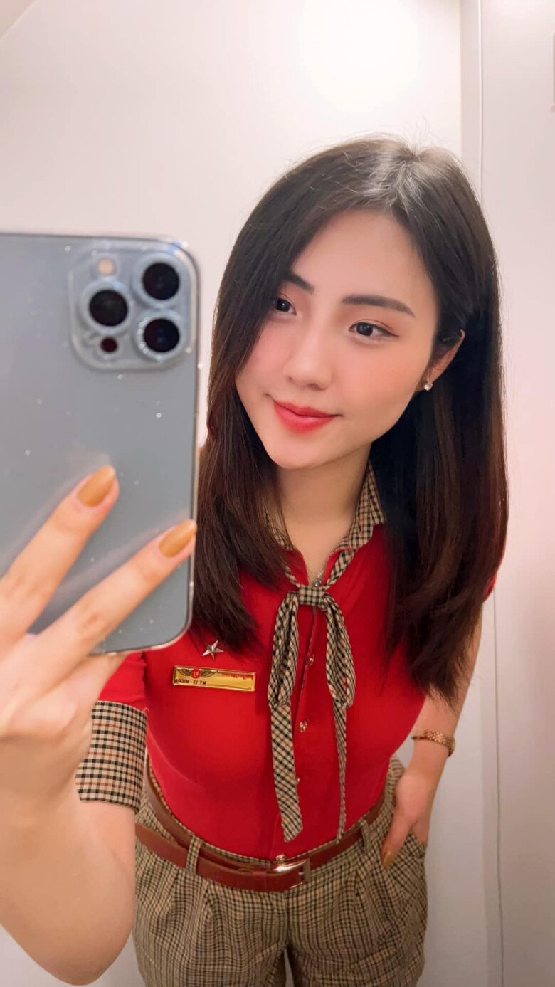 Nữ tiếp viên hàng không gây thương nhớ vì quá đẹp, hé lộ chế độ thai sản amp;#34;khủngamp;#34; của TVHK khi làm mẹ: Ở nhà chăm con 1 tuổi mới đi làm lại - 4