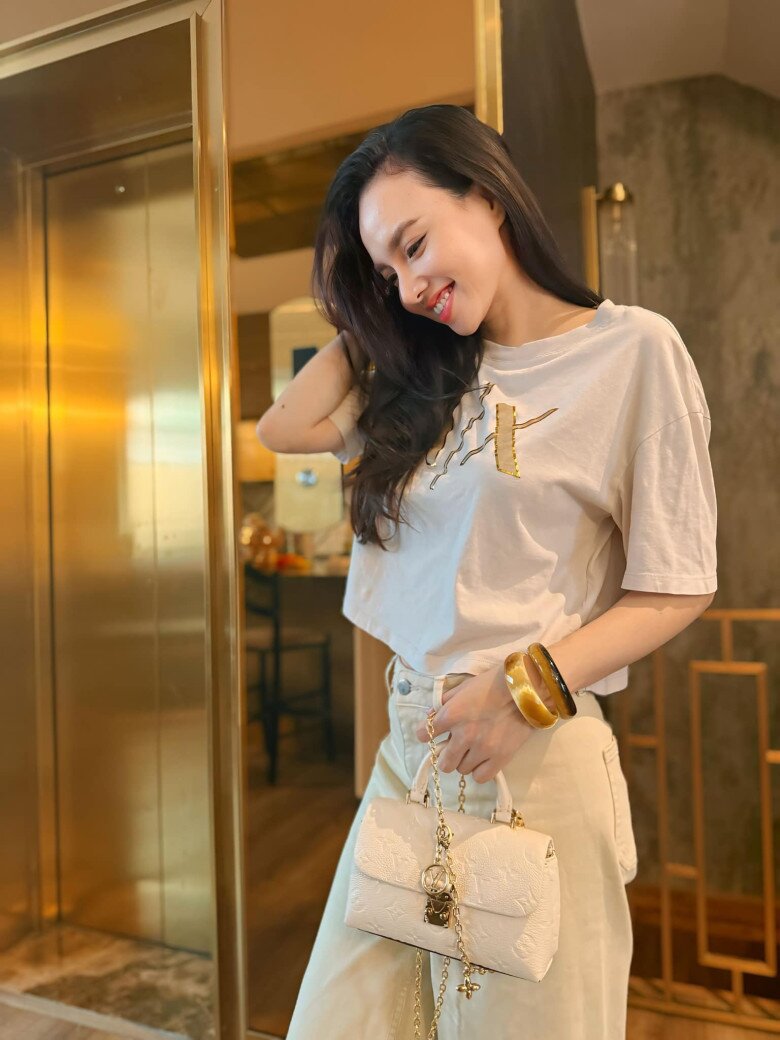 So với thời kỳ đỉnh cao sự nghiệp, Đinh Ngọc Diệp cũng được đánh giá không có quá nhiều sự khác biệt, xứng danh ngọc nữ làng phim. 