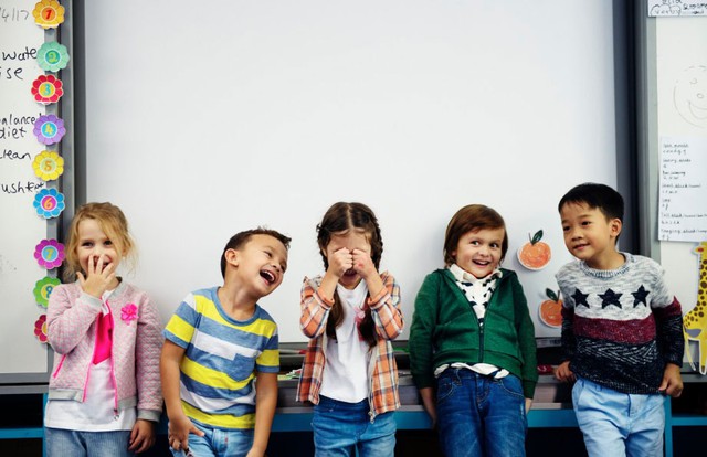 Một nghiên cứu kéo dài 75 năm của Đại học Harvard theo dõi gần 1.000 người cho thấy, những đứa trẻ hòa đồng ở trường mẫu giáo có xu hướng thành công hơn khi trưởng thành. Ảnh minh họa