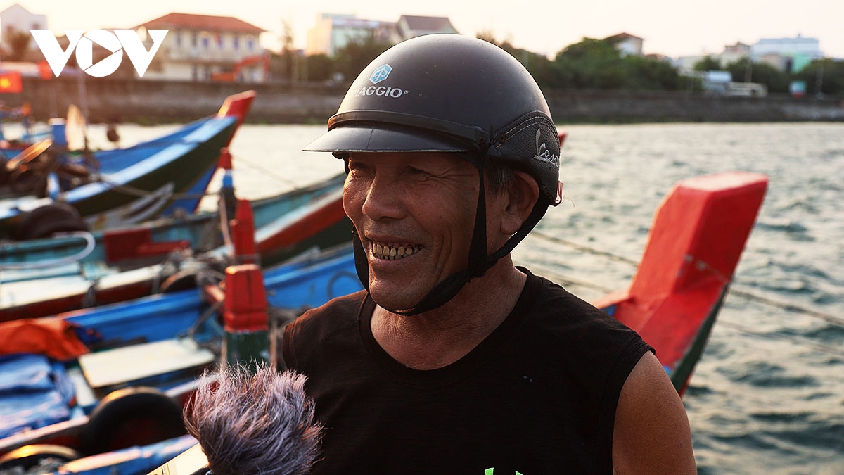 Nụ cười ngư dân Lý Sơn.
