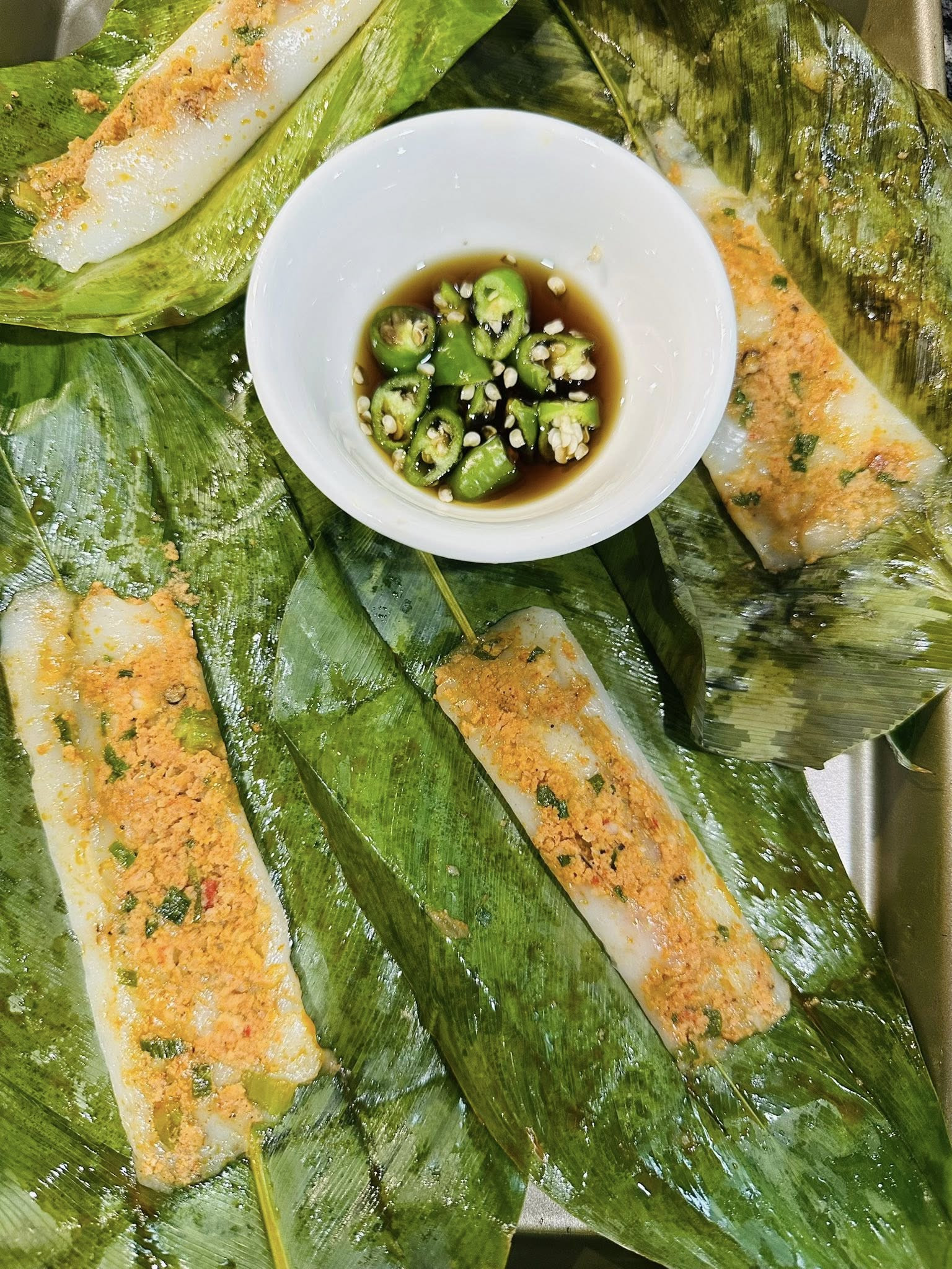 4 món bánh đặc sản tên lạ, giá siêu rẻ, khách ăn chục chiếc chưa chán ở Huế - 3