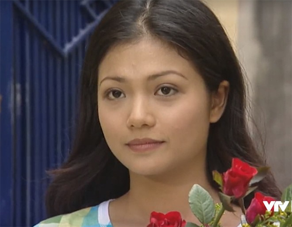 Trước vai diễn này, Kiều Anh đã quen mặt với khán giả và nổi bật nhất là vai Nhung trong Phía trước là bầu trời ở những năm 2000. Nổi tiếng sau Phía trước là bầu trời, Kiều Anh tiếp tục tham gia nhiều dự án phim khác như: Ký ức Điện Biên, Những công dân tập thể, Hai phía chân trời, Giọt nước mắt muộn màng, Tình khúc bạch dương... Tuy nhiên, do cái bóng quá lớn của Phía trước là bầu trời, nữ diễn viên từng tâm sự rằng từng có thời gian phải tạm xa màn ảnh.