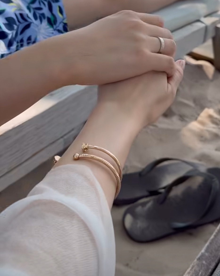 Kho trang sức, phụ kiện đắt giá của Hoa hậu Đặng Thu Thảo - 1