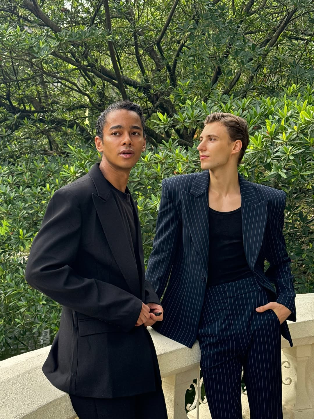 2 nam du khách hoạt động trong lĩnh vực người mẫu, sáng tạo nội dung tại khu vực châu Á. Ảnh: NVCC