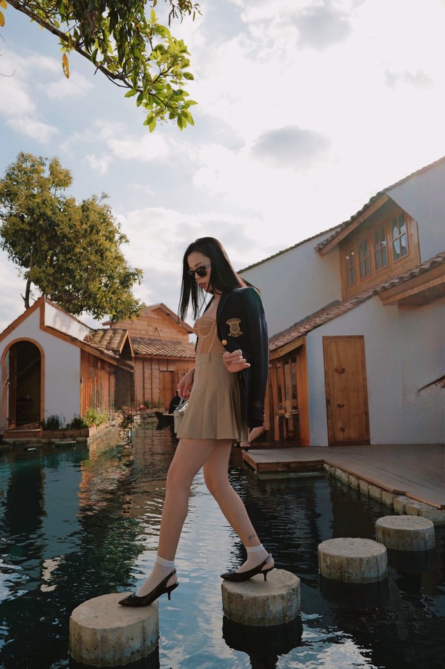 Lệ Quyên được gọi là phú bà của làng giải trí Việt.