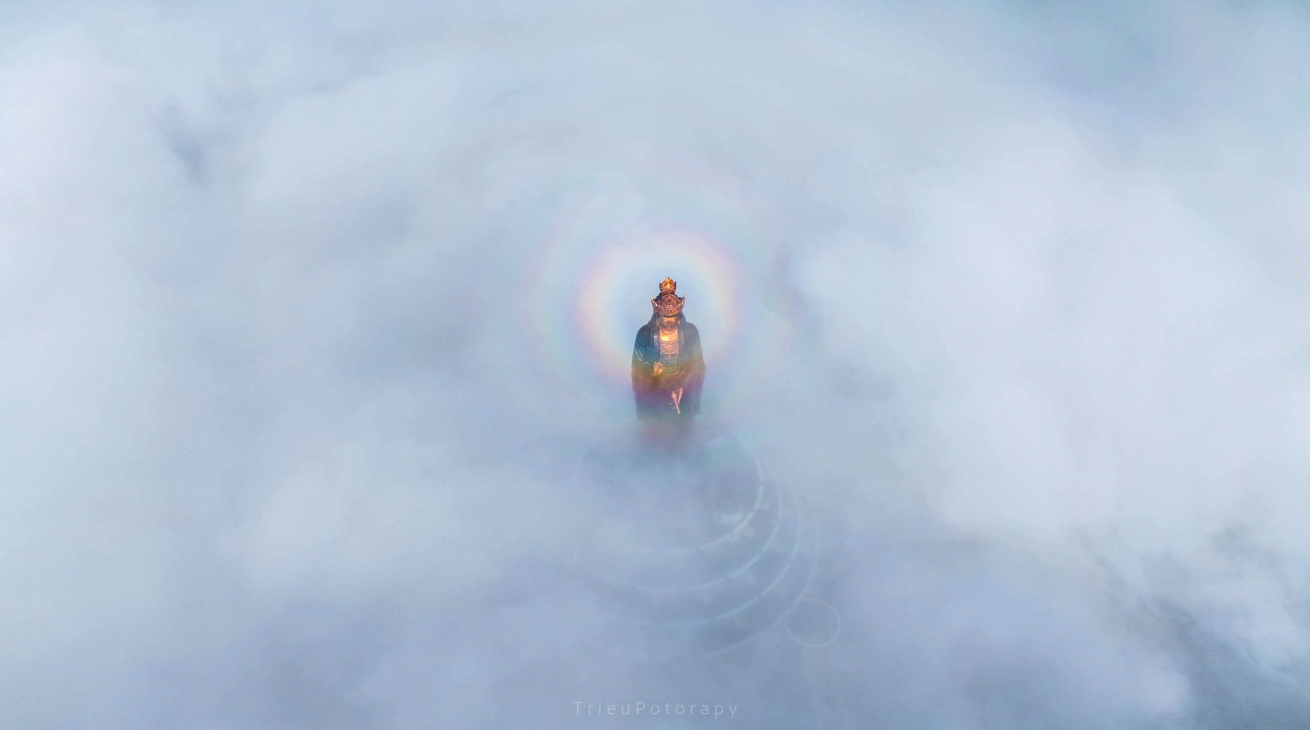 Núi Bà Đen cao 986 m, được mệnh danh là “Đệ nhất thiên sơn” của Nam Bộ. Ảnh: HẢI TRIỀU