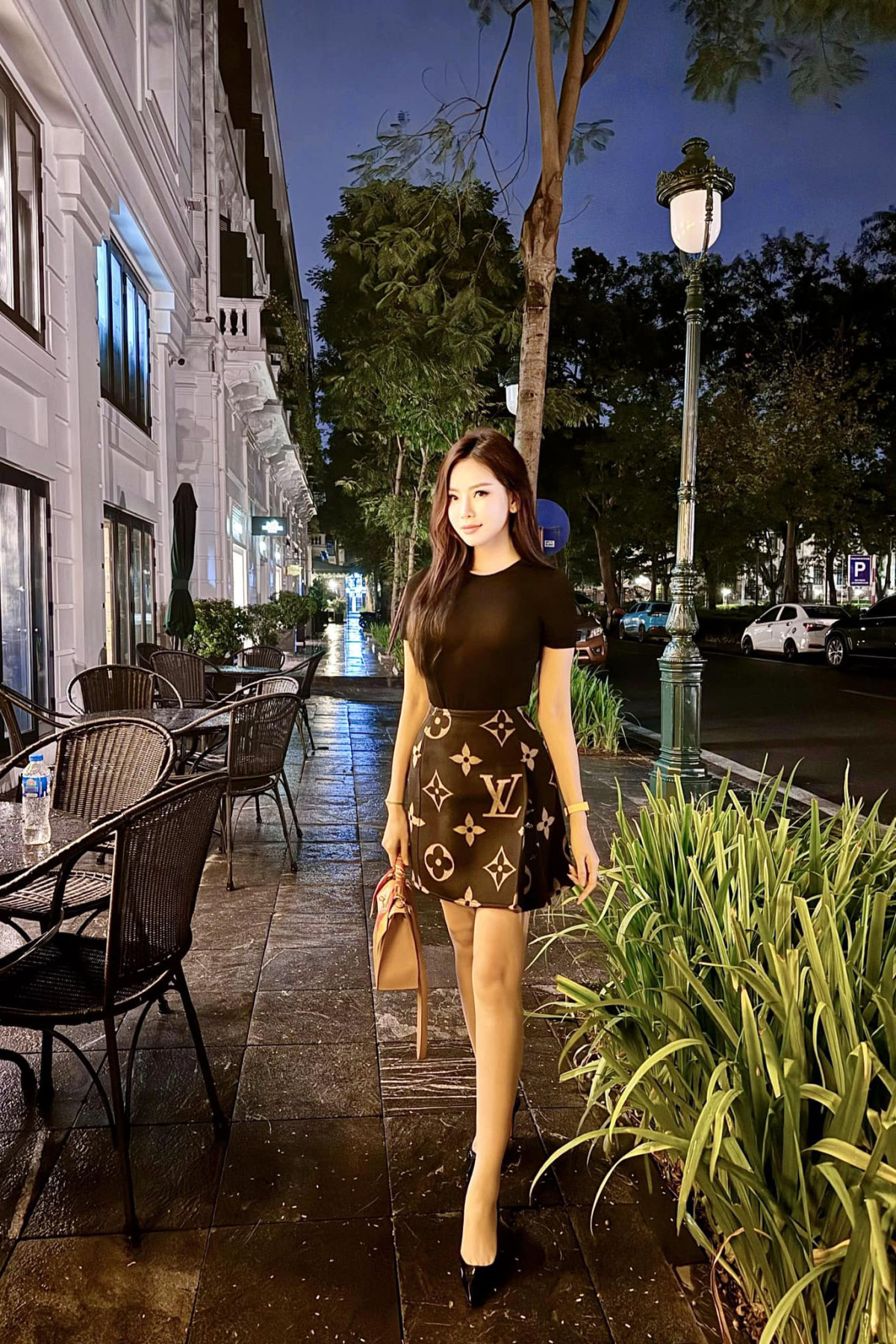 Con dâu tỷ phú Hoàng Kiều amp;#34;đi đâu cũng đeoamp;#34; đồng hồ 7 tỷ đồng - 7