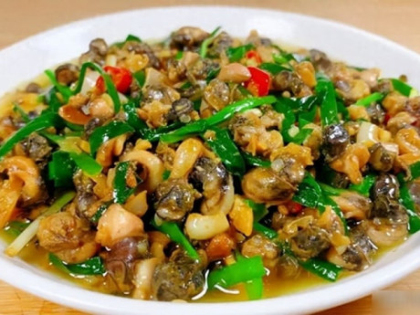 Loại thịt dân dã, giá rẻ, giàu dinh dưỡng, tốt xương, bổ máu, ăn nhiều không lo tăng cân, xào cay cực thơm