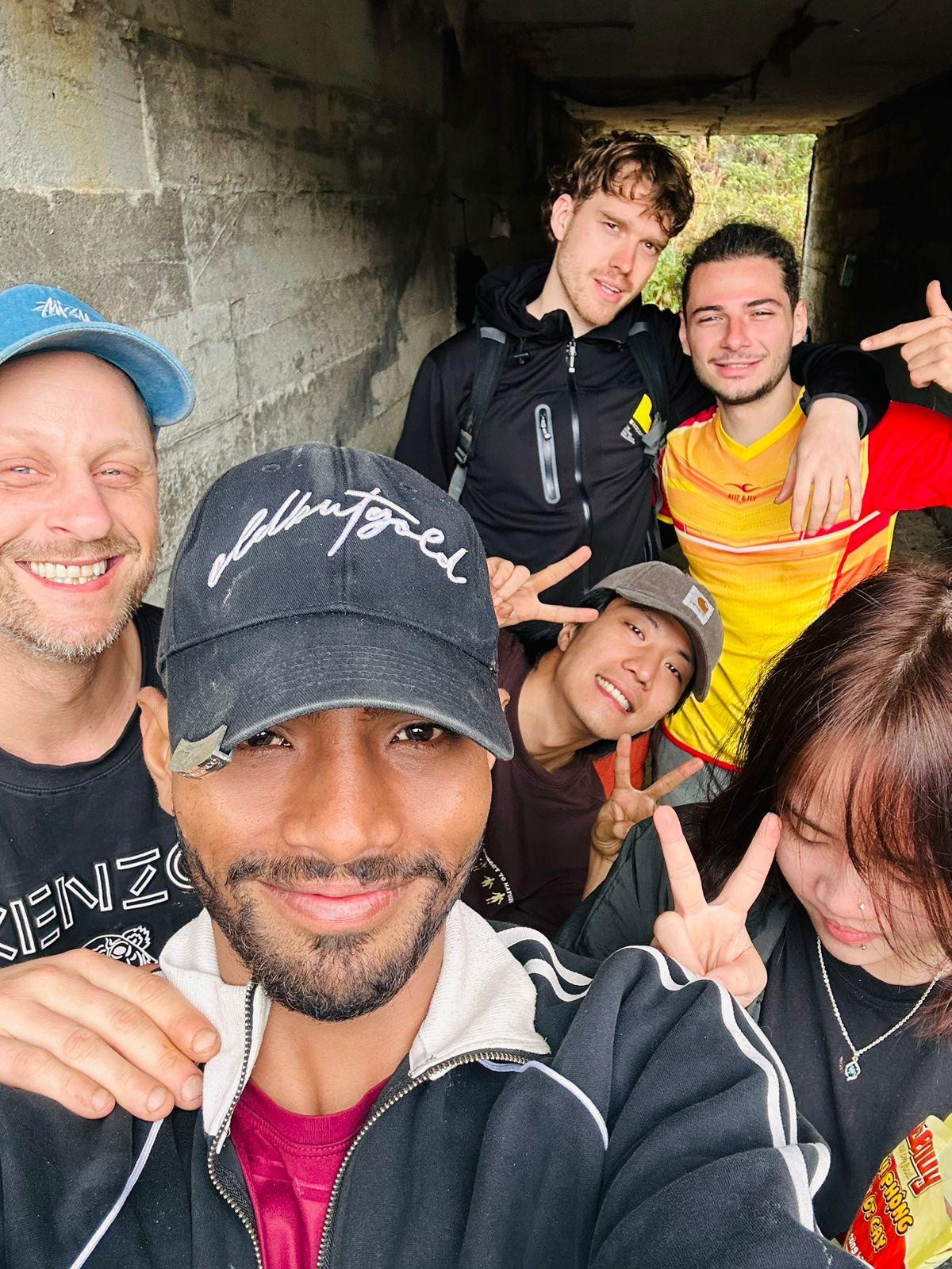 Khách Tây bật khóc khi rời Việt Nam, nói về người Việt tốt bụng tới kỳ lạ - 4