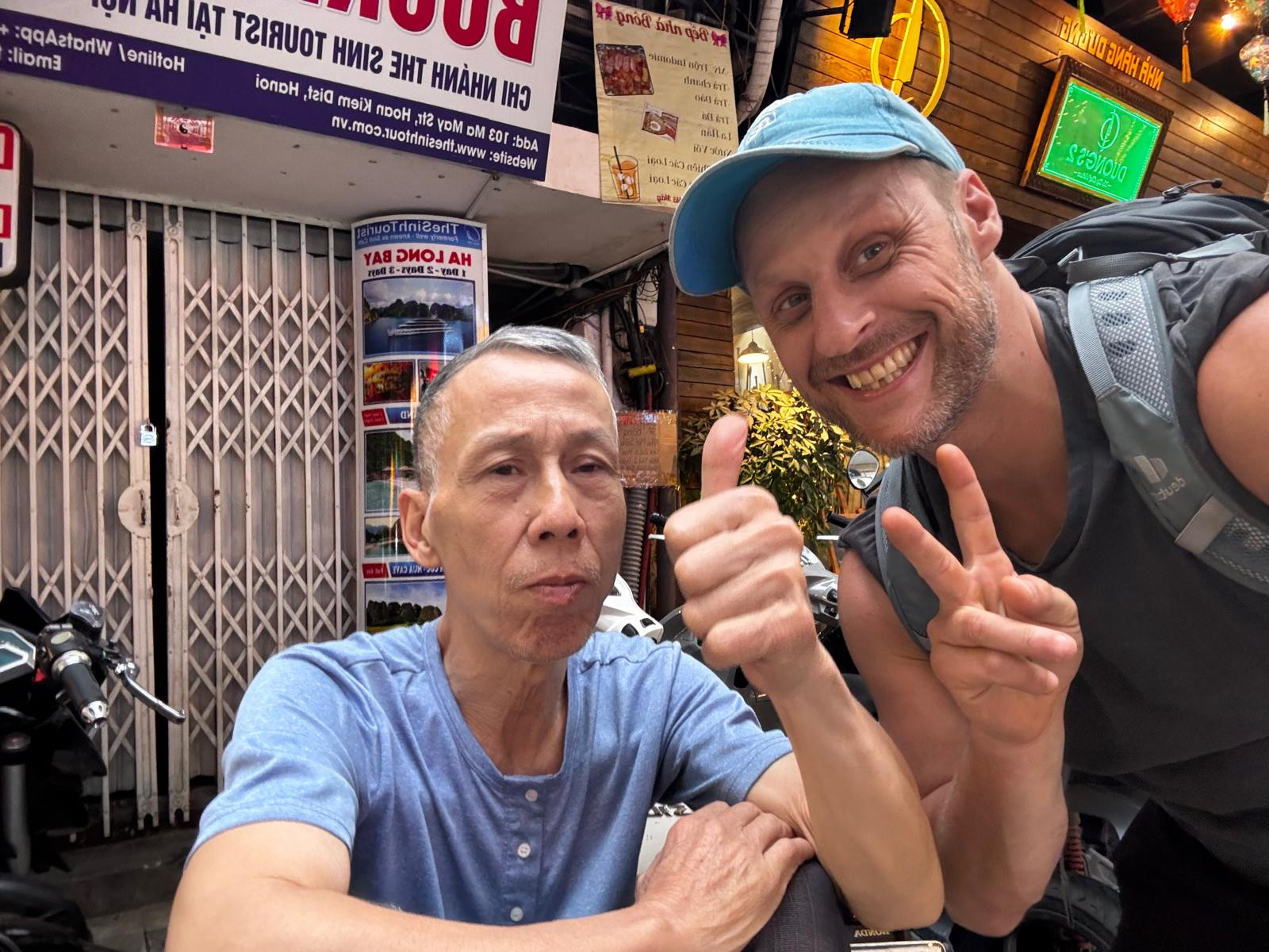 Khách Tây bật khóc khi rời Việt Nam, nói về người Việt tốt bụng tới kỳ lạ - 6