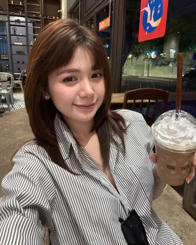 Cặp amp;#39;chồng xấu vợ xinh đẻ con tiênamp;#39; nổi tiếng Campuchia giờ ra sao? - 9