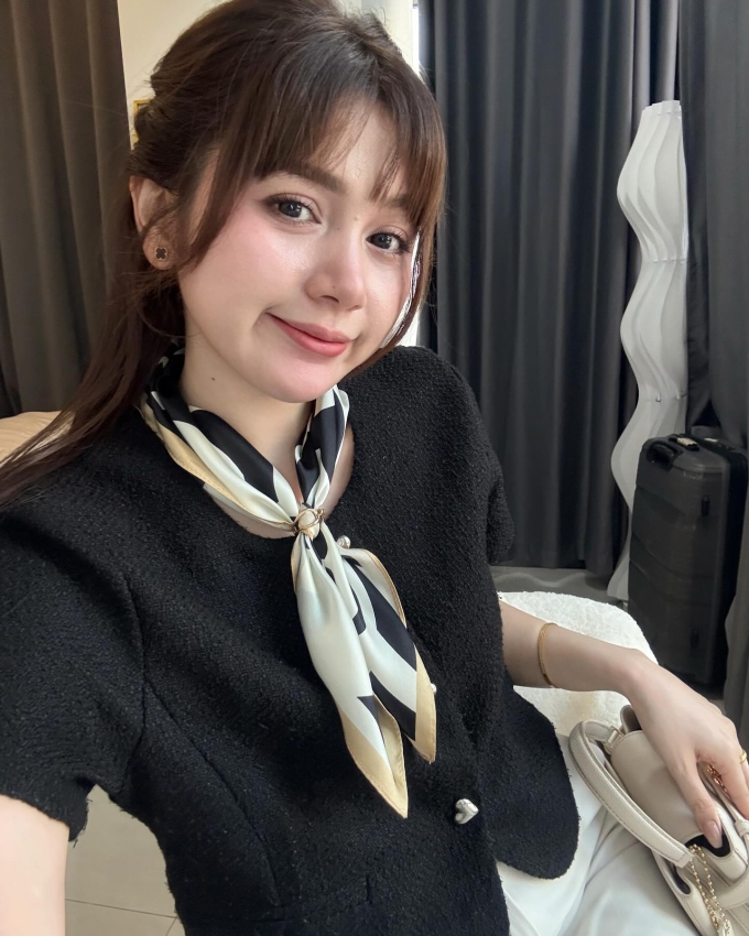 Cặp amp;#39;chồng xấu vợ xinh đẻ con tiênamp;#39; nổi tiếng Campuchia giờ ra sao? - 8