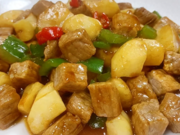 Đừng chỉ ăn sống, loại củ giòn ngọt này đem xào thịt thăn thành món ngon thanh nhiệt, ăn nhiều không sợ béo