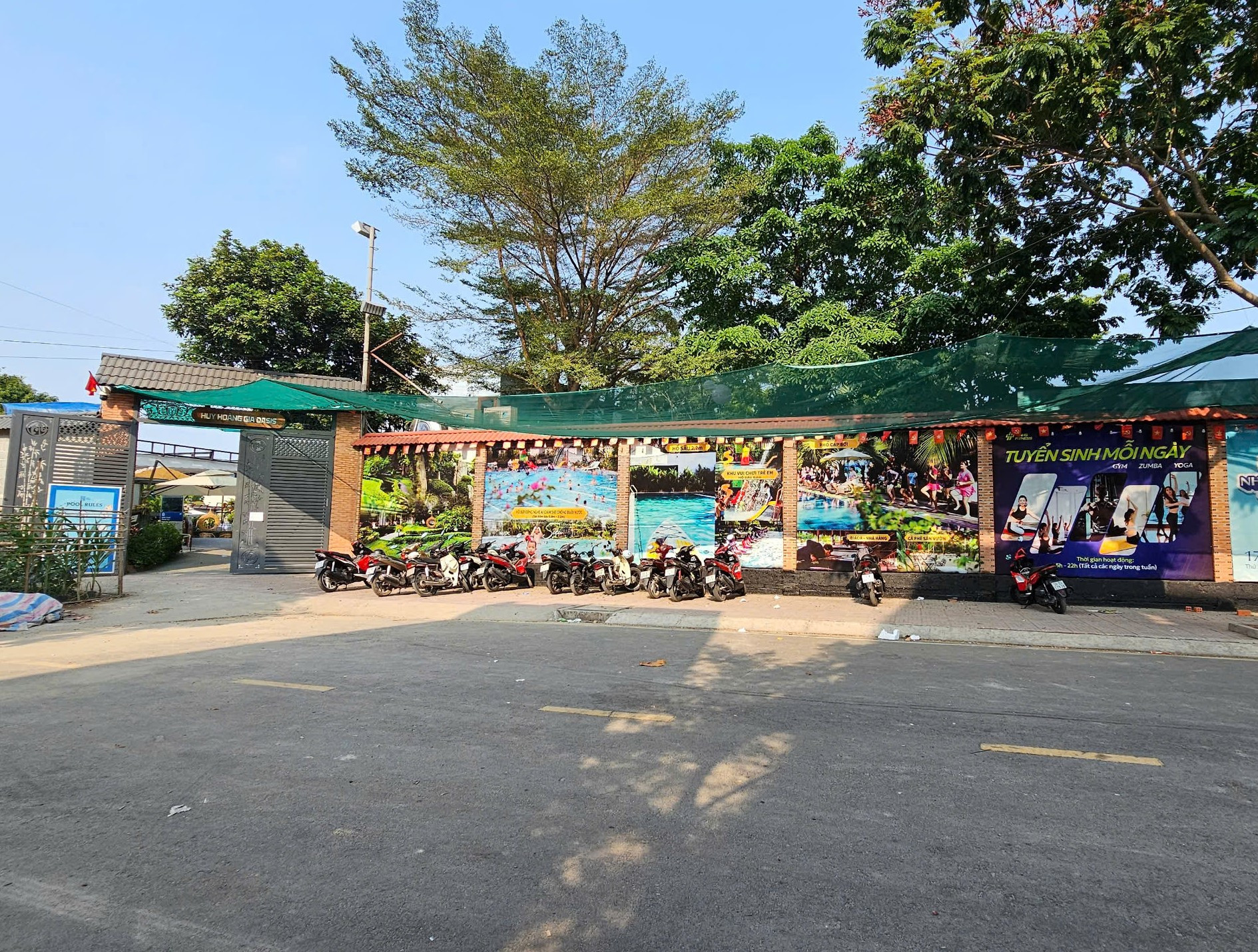 Hồ bơi nơi xảy ra vụ đuối nước. Ảnh: Tr.Kh