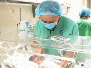 Sức khỏe - "Cuộc chiến" 120 ngày của em bé chào đời chỉ nặng 500 gram và chồng bệnh án lên đến 2kg
