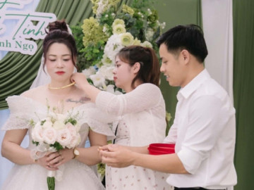 Cô dâu U50 ở Hưng Yên tái hôn sau 28 năm, đám cưới 55 mâm rộn ràng