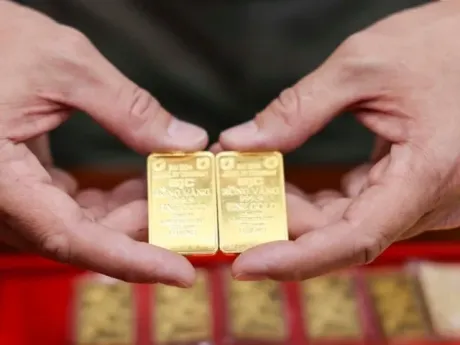 Giá vàng quay đầu giảm