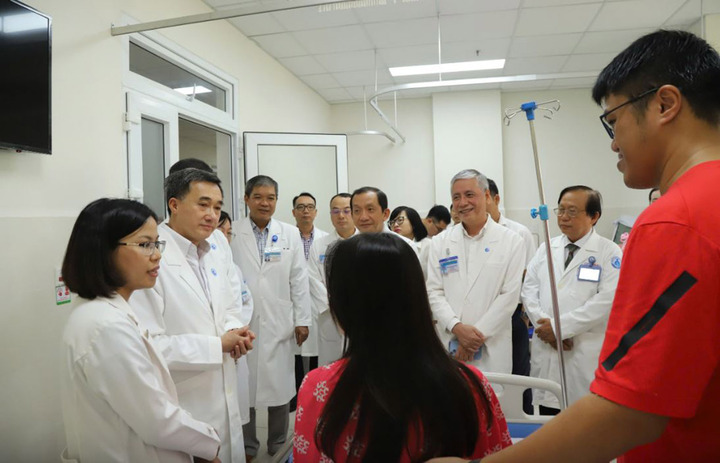 Kỳ tích y học: Bệnh viện hàng đầu Singapore gửi bệnh nhân sang Việt Nam để amp;#34;tìm sự sốngamp;#34; - 2