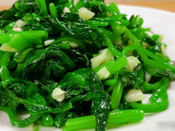 Loại rau vua sắt, nữ hoàng vitamin K, giúp bổ máu, đẹp da, bà bầu ăn nhiều mẹ khỏe, con khôn, xào tỏi cực thơm