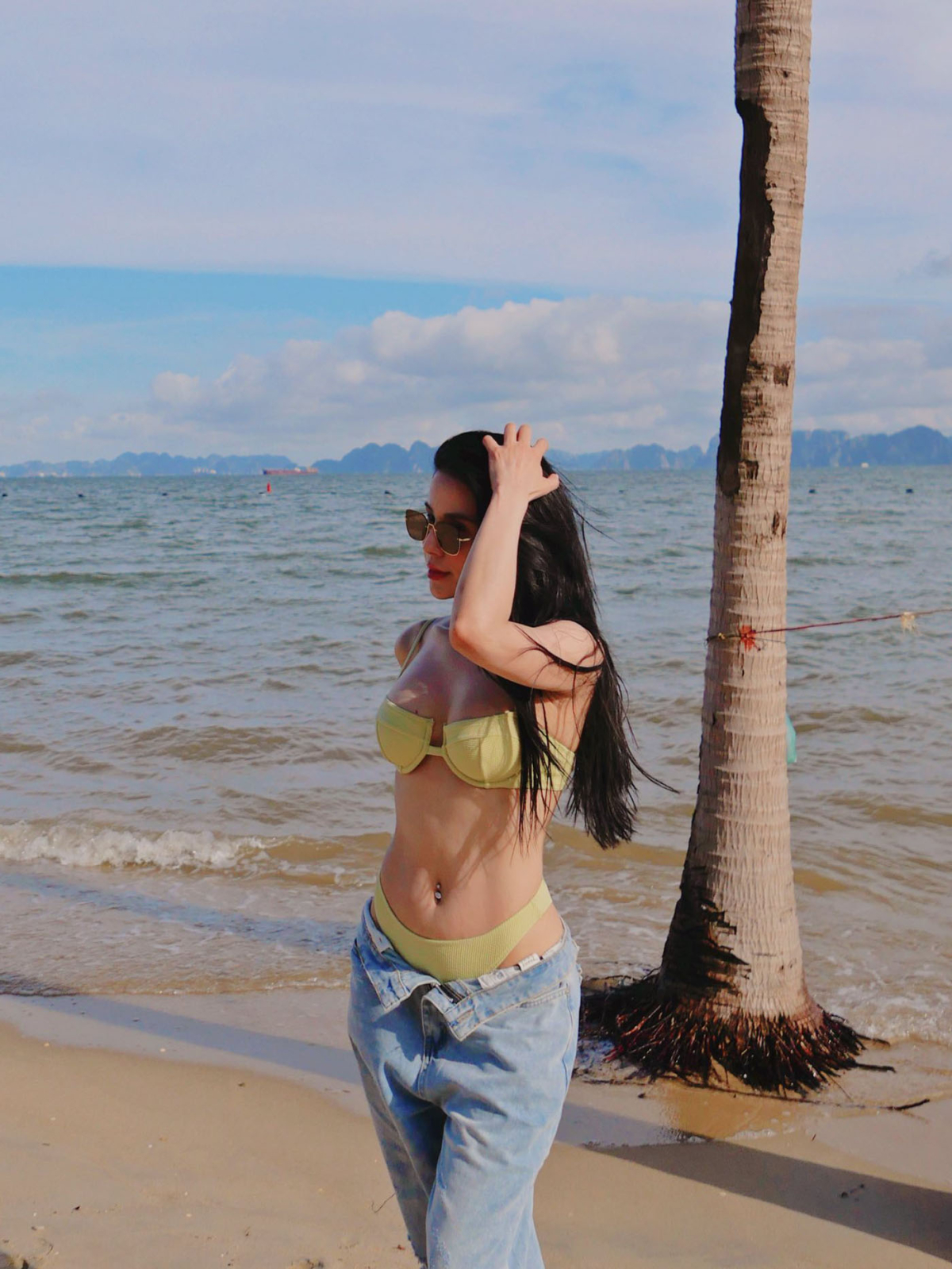 Sắc vóc tuổi U40 của Diệp Lâm Anh được nhiều khán giả khen ấn tượng không kém các hot girl Âu Mỹ.