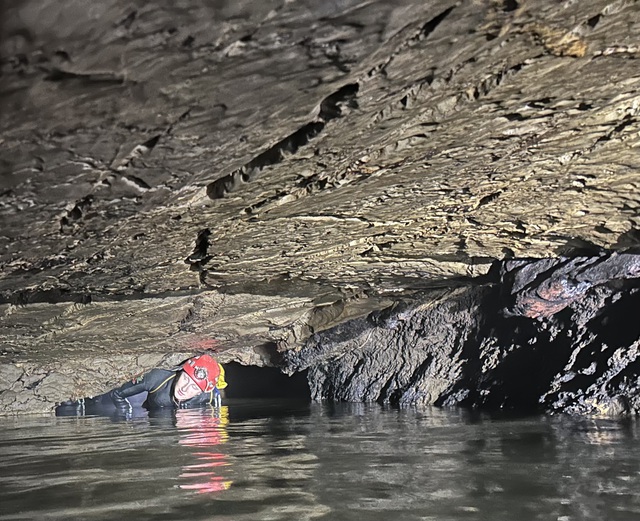 Hình ảnh về hang Má Đơm