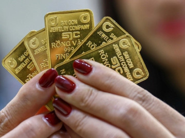 Chốt giá vàng hôm nay ngày 27/4 nằm yên nghe ngóng